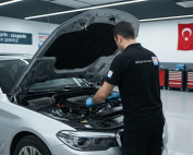 Mirsan Otomotiv Bosch Car Service Ataşehir merkezinde modern araçlar için gerçekleştirilen kapsamlı periyodik araç bakım ve kontrol hizmetleri